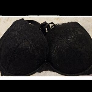 Chic Black Lace Underwire Bra